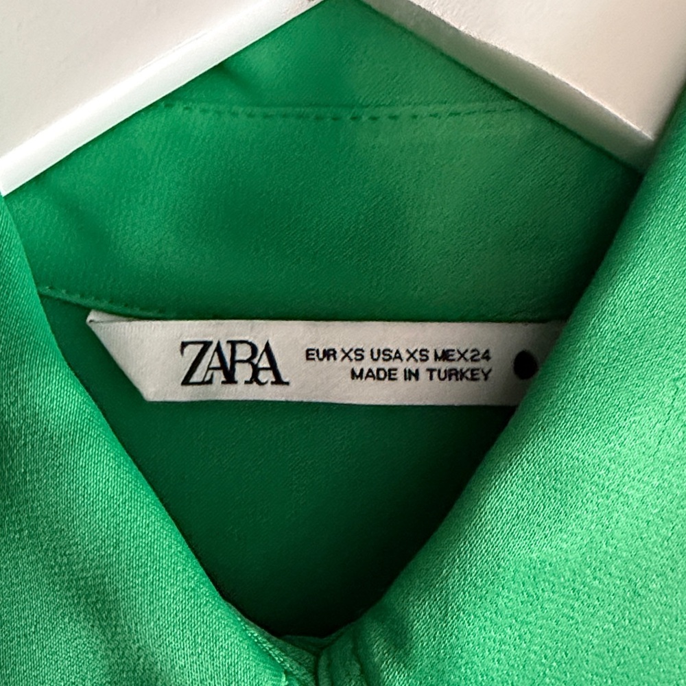 Zara Satin Blouse/Button down - Picture 2 of 7